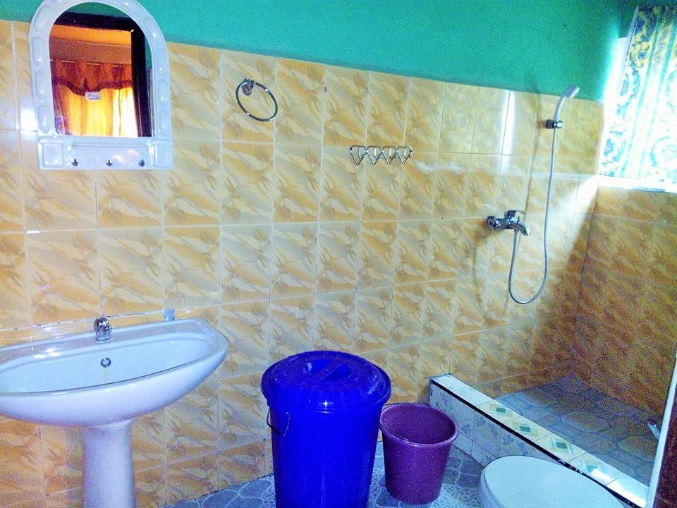 Open Space Hotel Кумаси Екстериор снимка